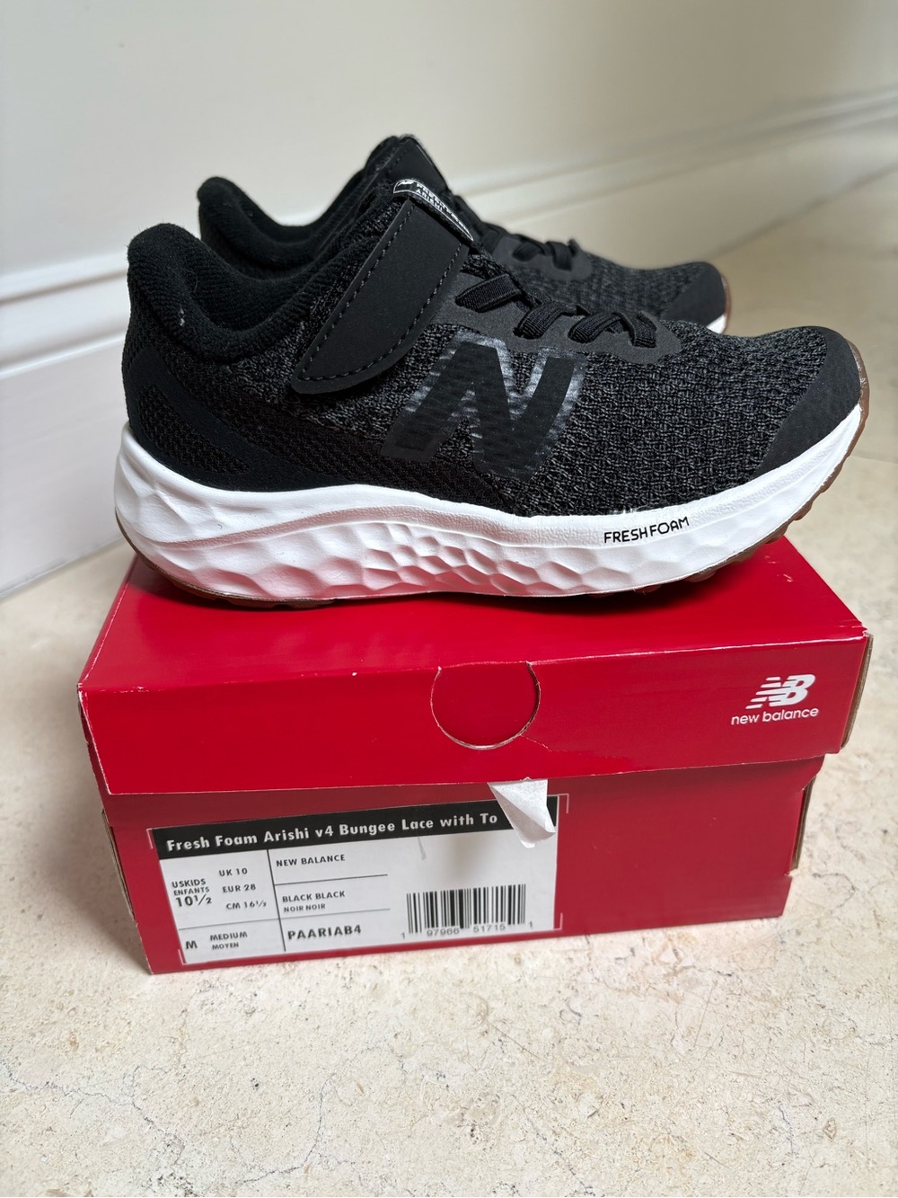 NWT Little Kids New Balance Arishi size 10.5